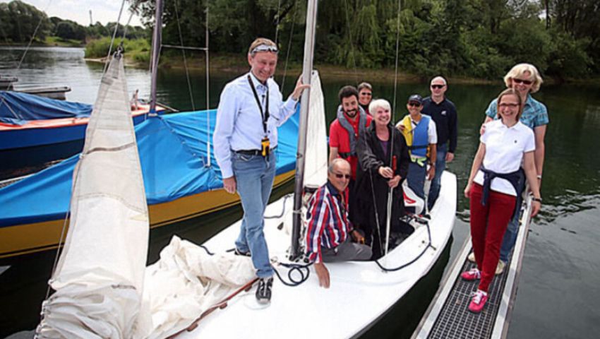 Blindenmatch-Race im SKBUe: Gruppenbild mit dem 1. Vorsitzenden.