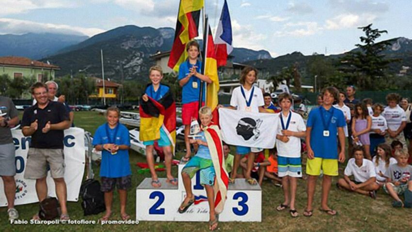 Europameisterschaft der U13 O'pen BIC 2015: Das Siegerpodest.