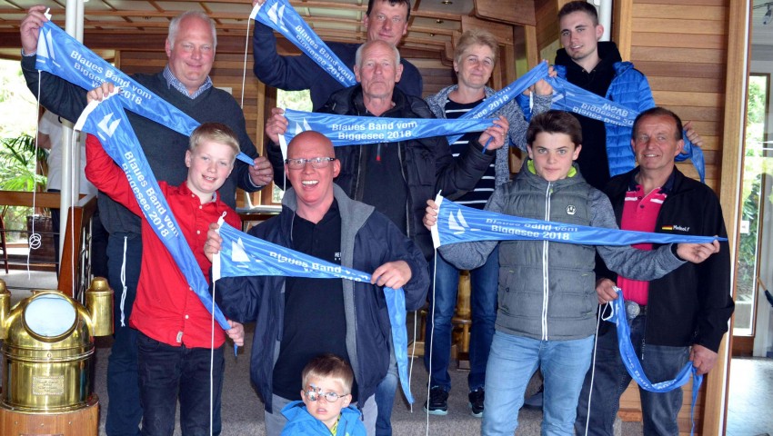 Blaues Band vom Biggesee.