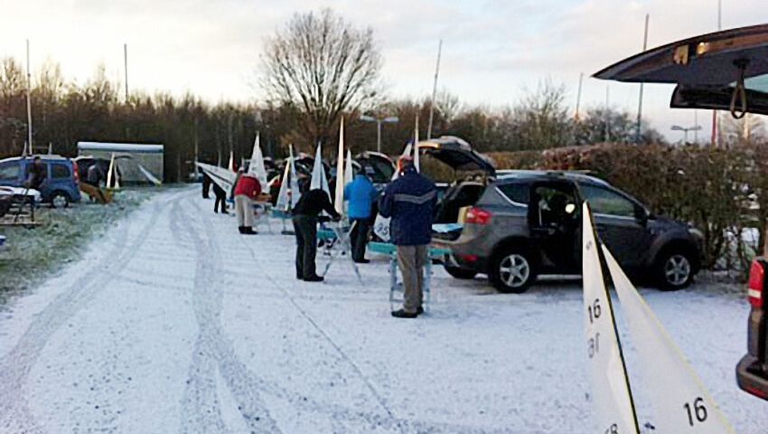 IOM Regatta Königshütten See: Ankunft und Vorbereitungen.